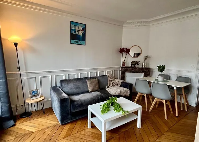 Tour Eiffel Lecourbe Apartamento *